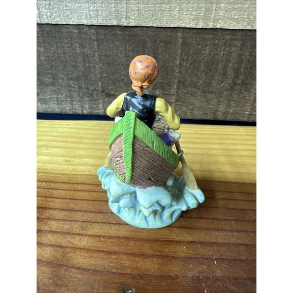 Creepy Hollow Pirate Skeleton In Rowboat Dinghy Figure Midwest Of Cannon Falls - Picture 3 of 5